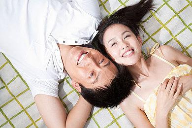 类吸血鬼幸存者动作肉鸽游戏《严酷黑暗幸存者》现已推出试玩Demo